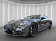 Porsche Panamera 2021