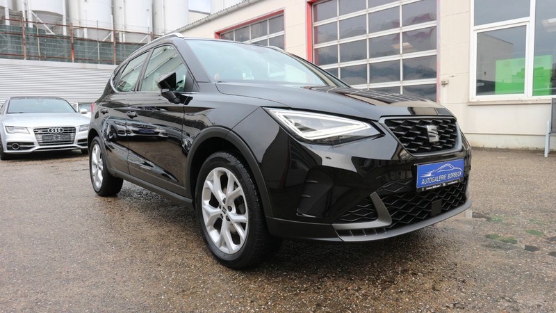 Seat Arona