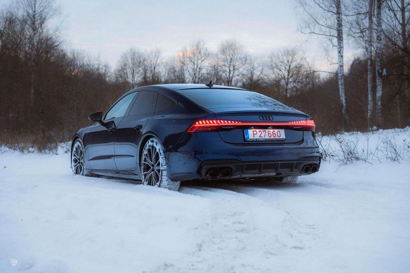 Audi S7