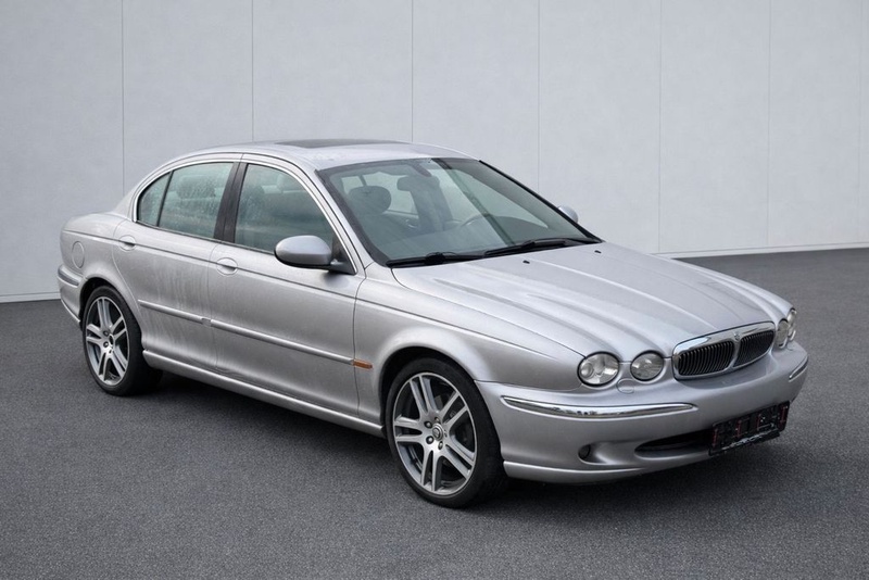 Jaguar X-TYPE