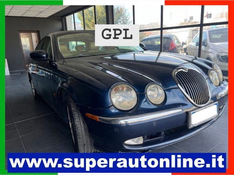 Jaguar S-TYPE