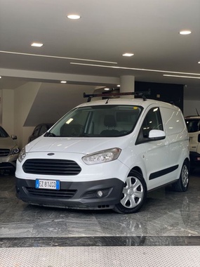 Ford Transit Courier 2015