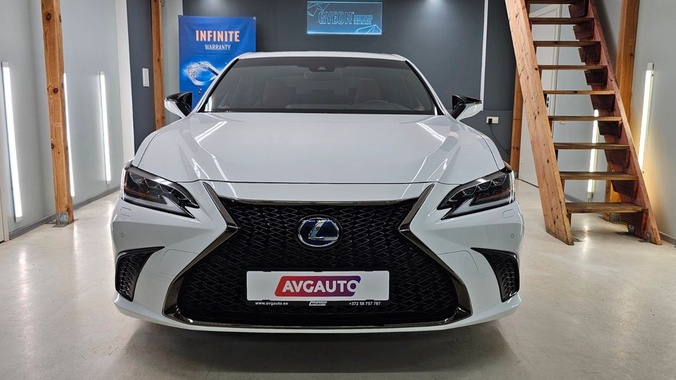 Lexus ES 2019