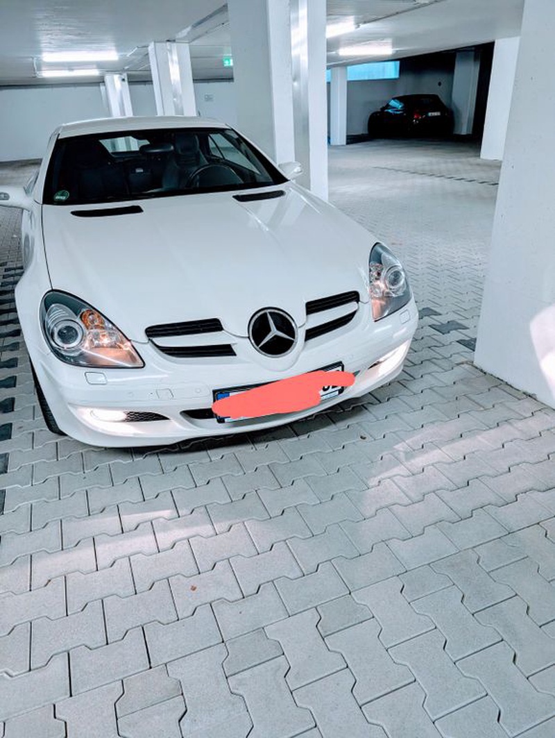 Mercedes-Benz SLK-Class