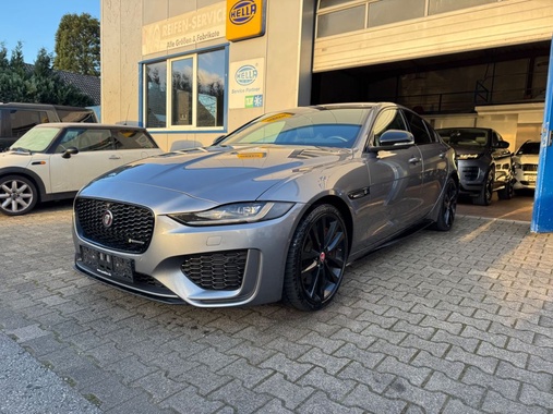 Jaguar XE 2022