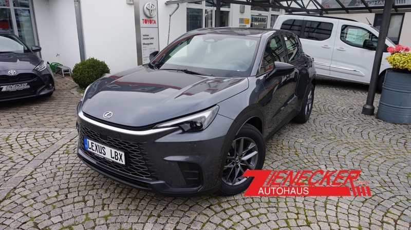 Lexus LBX