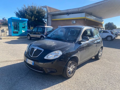 Lancia Ypsilon 2010