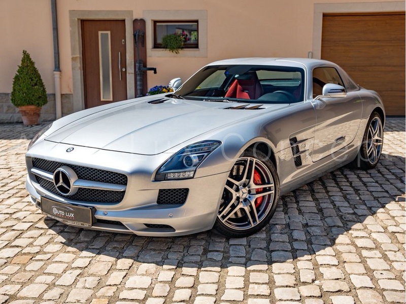 Mercedes-Benz SLS AMG