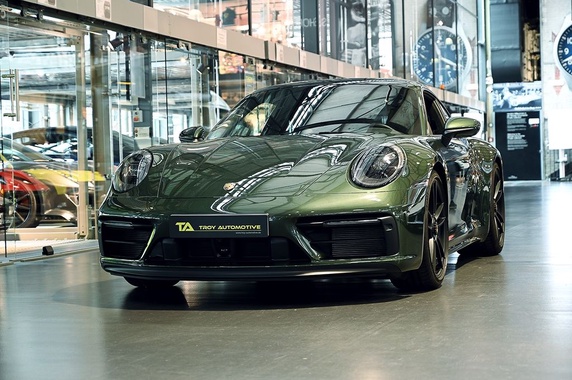 Porsche 992 2023
