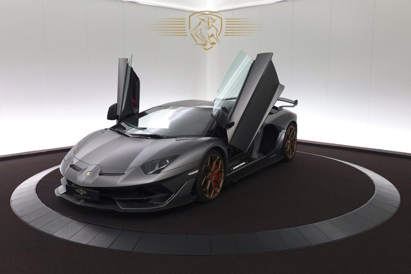 Lamborghini Aventador