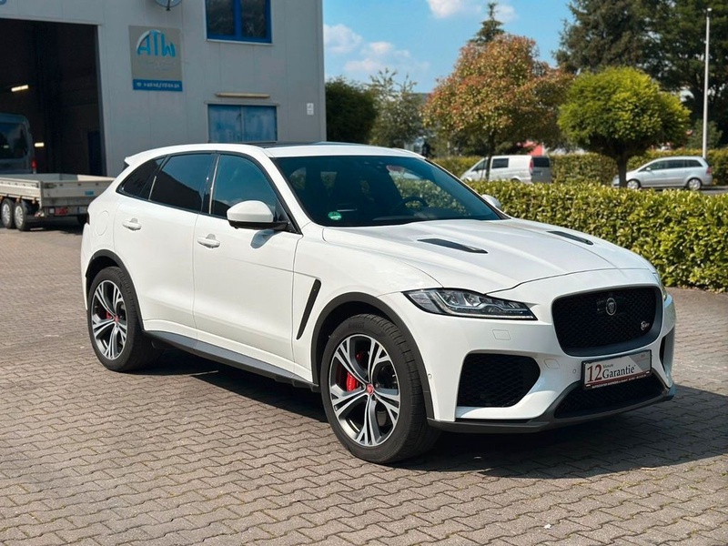 Jaguar F-Pace