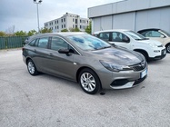 Opel Astra 2021