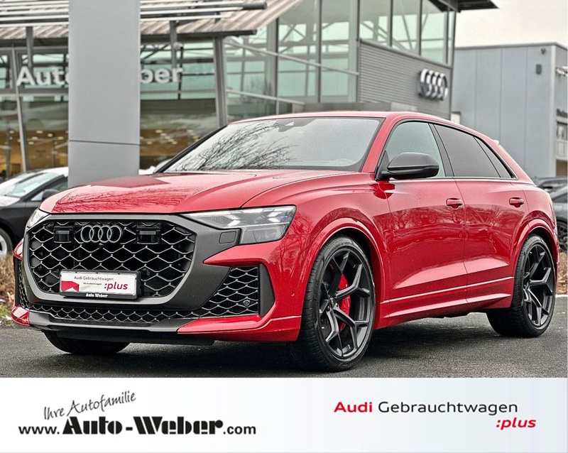 Audi RSQ8