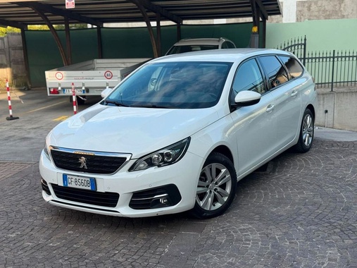 Peugeot 308 2021