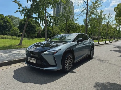 Lexus RZ 2023