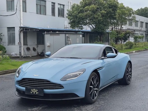 Aston Martin DB11 2019