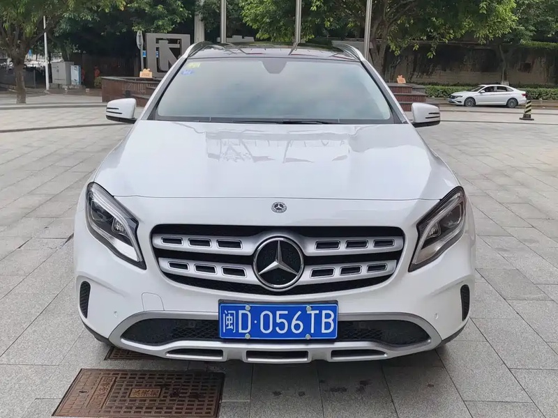 Mercedes-Benz GLA-Class