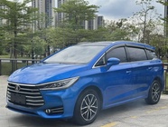 BYD MAX 2018