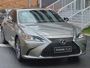 Lexus ES 2020