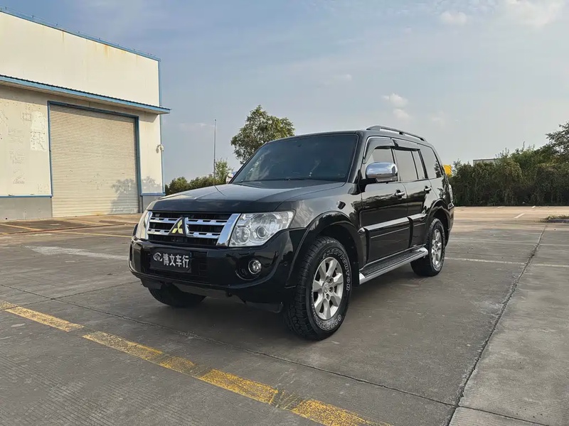 Mitsubishi Pajero Sport