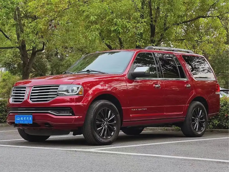 Lincoln Navigator
