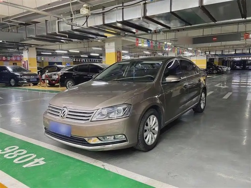 Volkswagen Magotan 2013