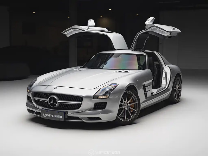 Mercedes-Benz SLS AMG