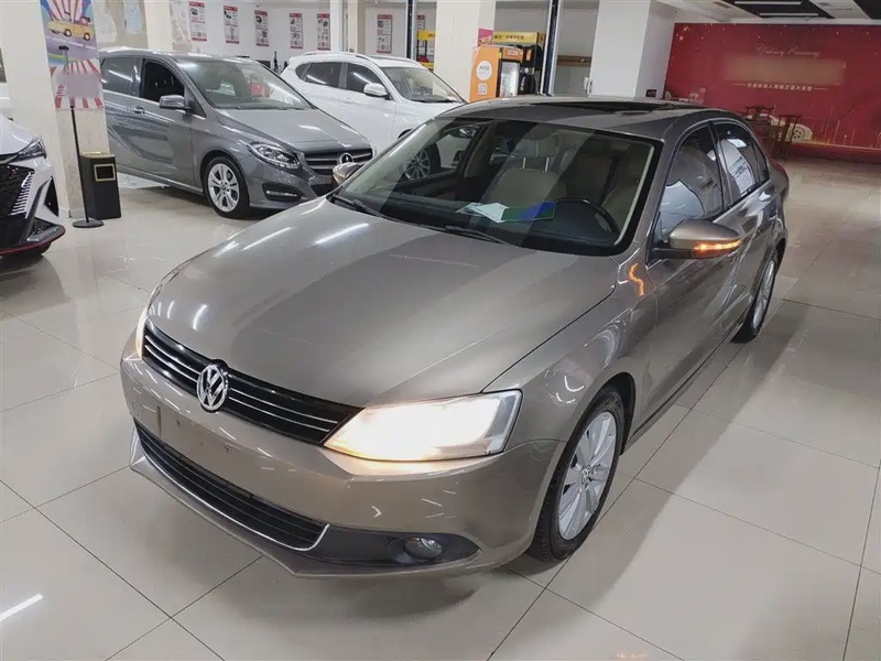 Volkswagen Sagitar