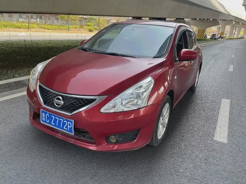 Nissan Tiida 2013