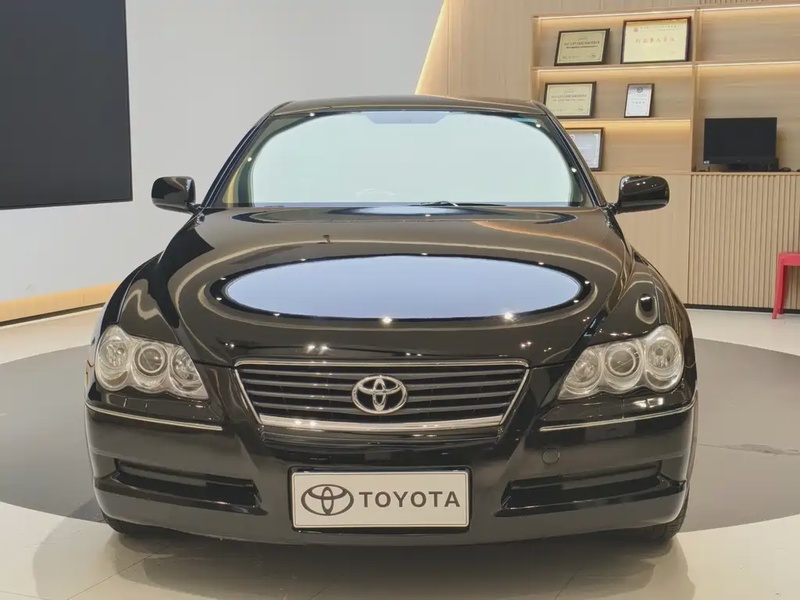 Toyota Reiz