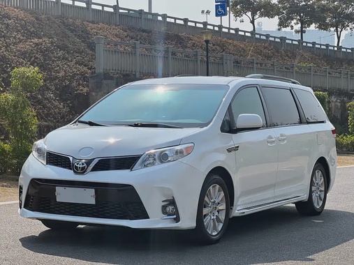 Toyota Sienna 2016