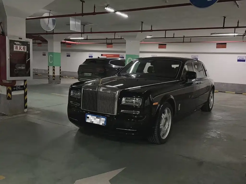 Rolls-Royce Phantom