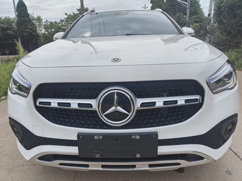 Mercedes-Benz GLA-Class