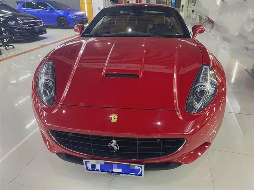 Ferrari California 2013