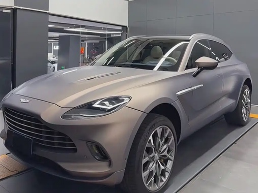 Aston Martin DBX 2021