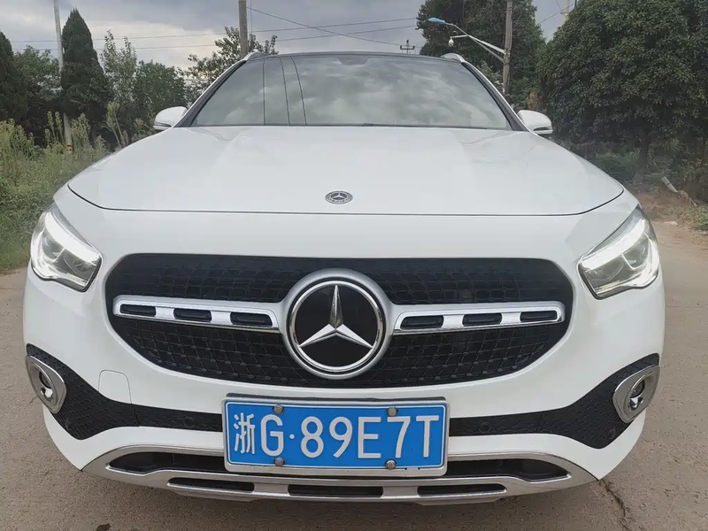 Mercedes-Benz GLA-Class