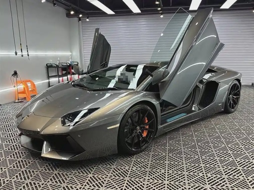 Lamborghini Aventador 2012