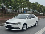 Volkswagen Sagitar 2013