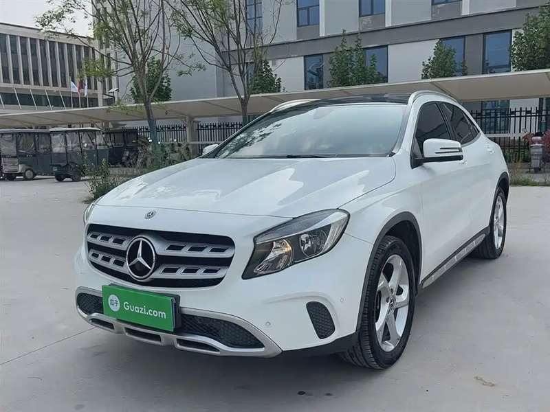 Mercedes-Benz GLA-Class