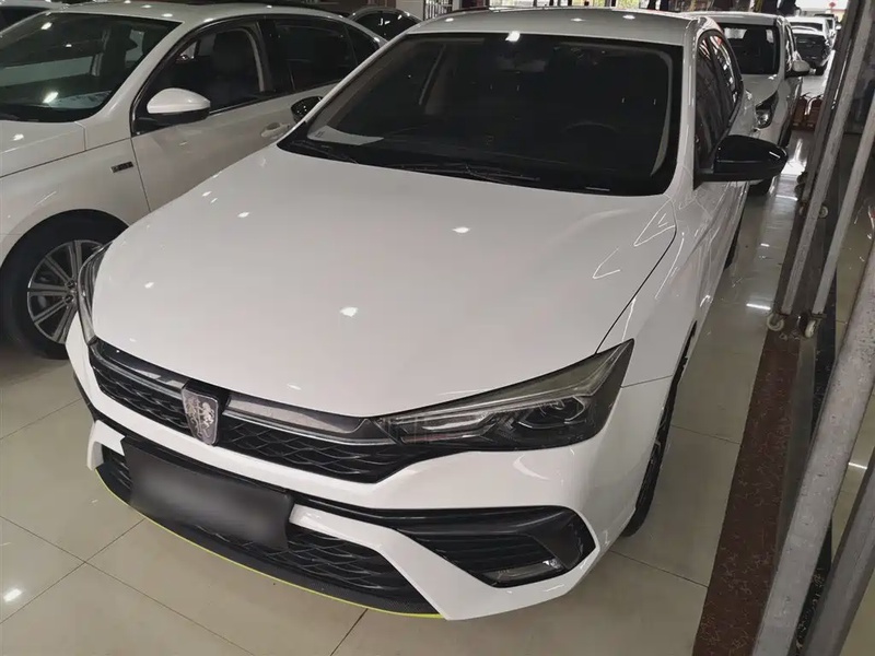 Roewe i5