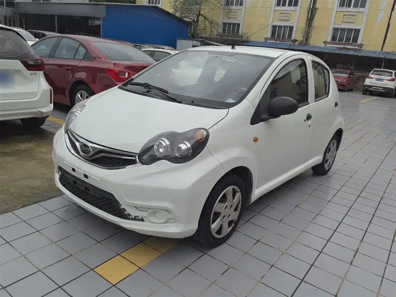 BYD F0