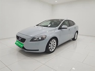 Volvo V40 2015