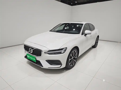 Volvo S60 2022