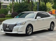 Toyota Crown 2016