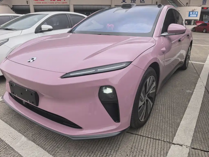 NIO ET5
