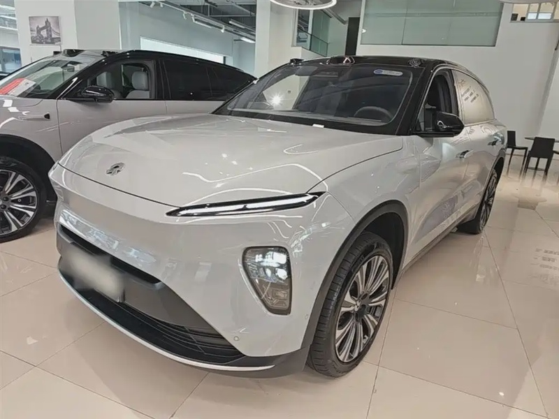 NIO ES8