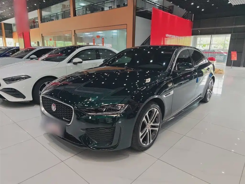 Jaguar XE