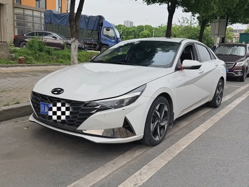Hyundai Elantra 2021