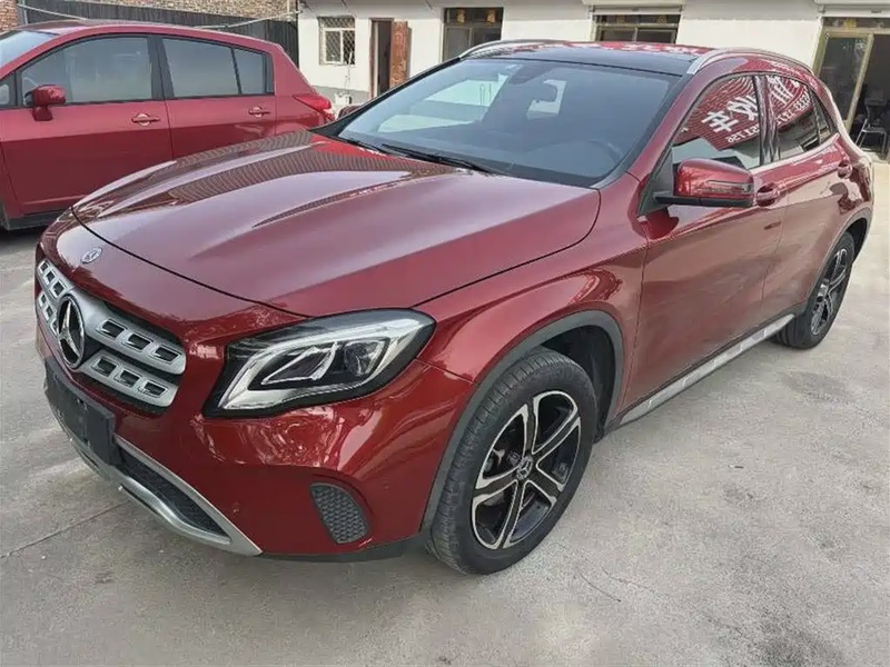 Mercedes-Benz GLA-Class