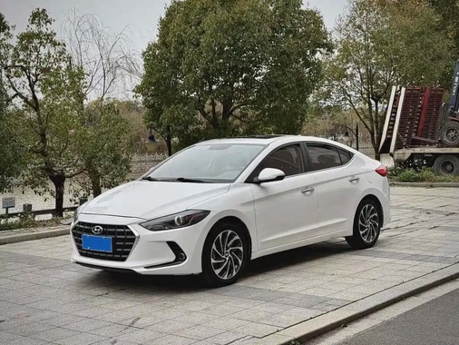 Hyundai Elantra 2020